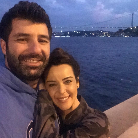 Ünlü sunucu Nursel Ergin yuva yıktı! 11