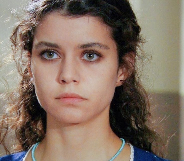 Beren Saat mum gibi eriyip bitti! 2