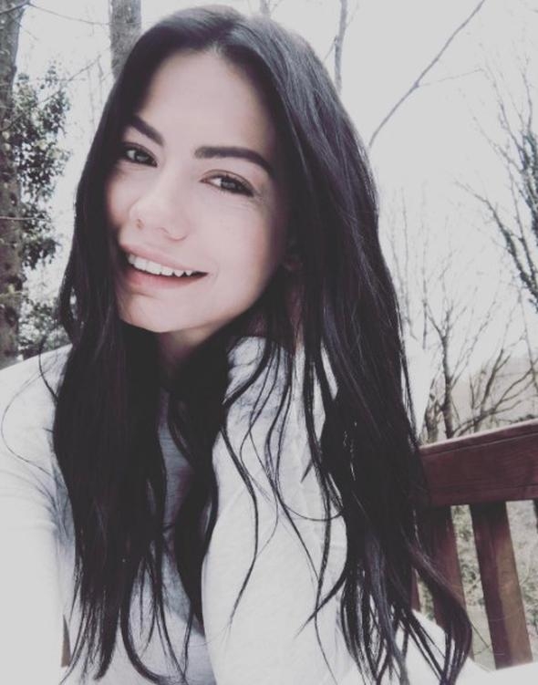 Bu sevimli kız çocuğu şimdi Türkiye'nin parlayan yıldızlarından! 6