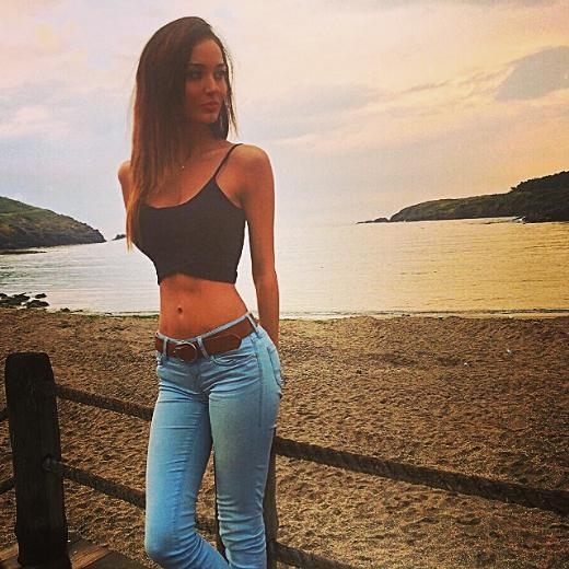Cansu Taşkın'dan takipçisine cüretkar cevap! 17