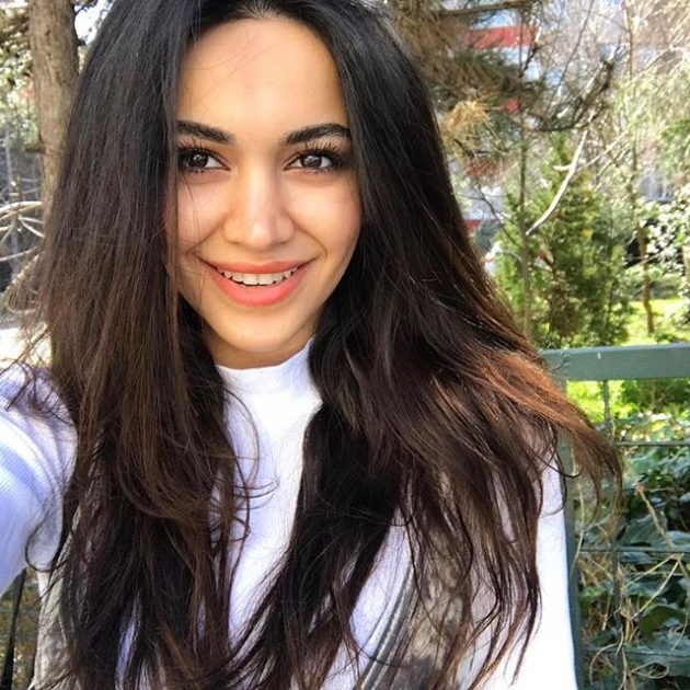 Şilan Makal, oyunculuk basamaklarını bu kadar kısa sürede nasıl çıktığını anlattı! 18