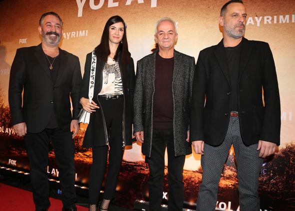 'Yol Ayrımı'na geldiler, şıklıkta yarıştılar! 11
