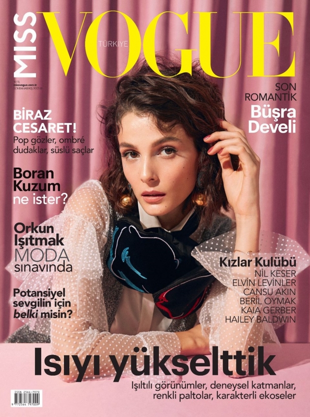 Büşra Develi oyunculukta yaşadığı iniş ve çıkışları Miss Vogue Türkiye'ye anlattı! 31