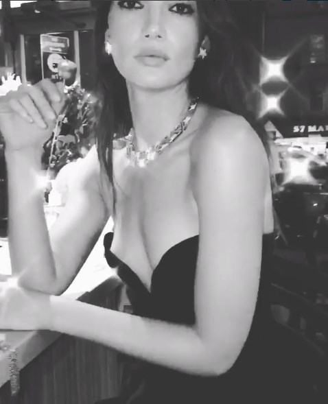 Sosyal medya ışıl ışıl, Elçin Sangu şıkır şıkır! 7