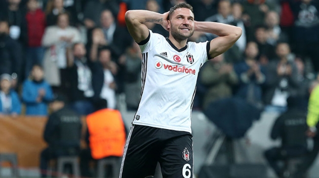4 büyüklerdeki yabancı yıldızların sözleşme bitiş tarihleri! 44