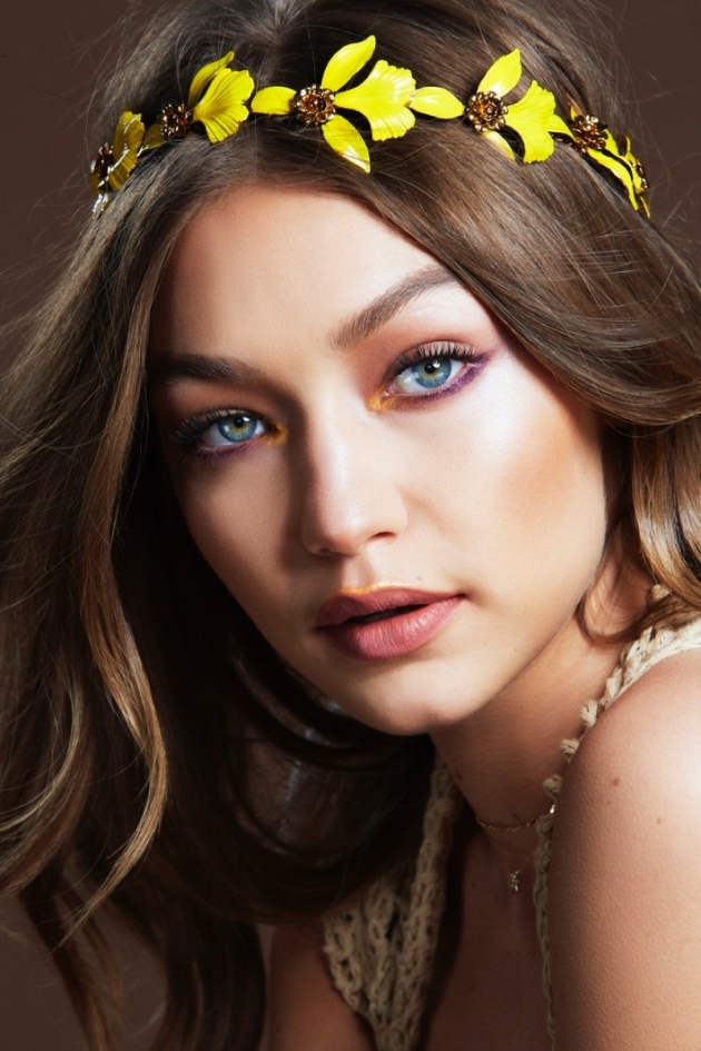 Gigi Hadid dünyaca ünlü kozmetik markasıyla güzelliğini ortaya koydu! 18