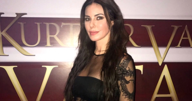 Defne Samyeli ve kızları yine gecenin yıldızı oldu! 20