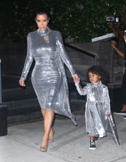 Kim Kardashian bebeğinin cinsiyetini duyurdu! 4