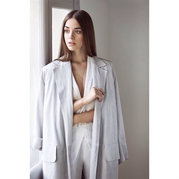 Yasemin Allen, Bensu Soral'ı geride bıraktı! 8
