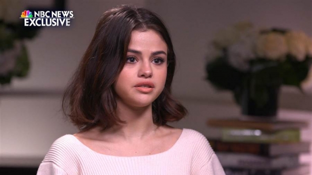 Selena Gomez 'yılın kadını' seçildi! 16