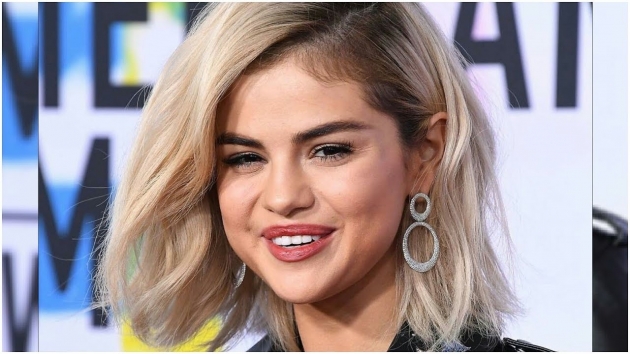 Selena Gomez 'yılın kadını' seçildi! 5