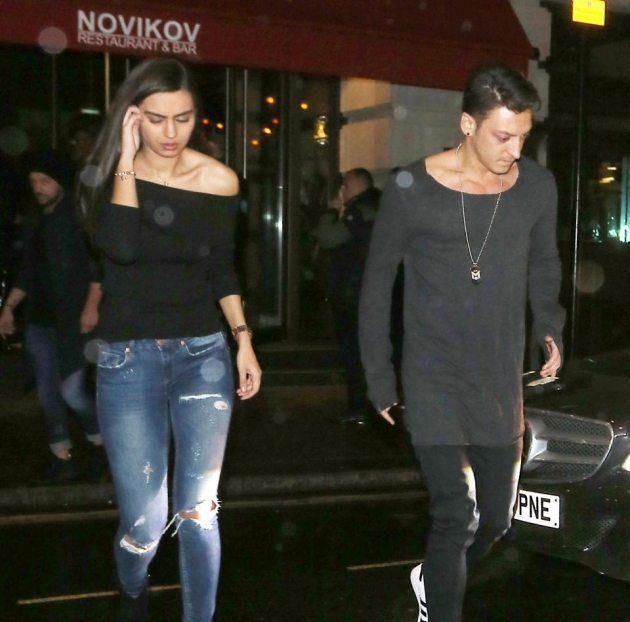 Mesut Özil ve Amine Gülşe'den çifte düğün sürprizi! 12
