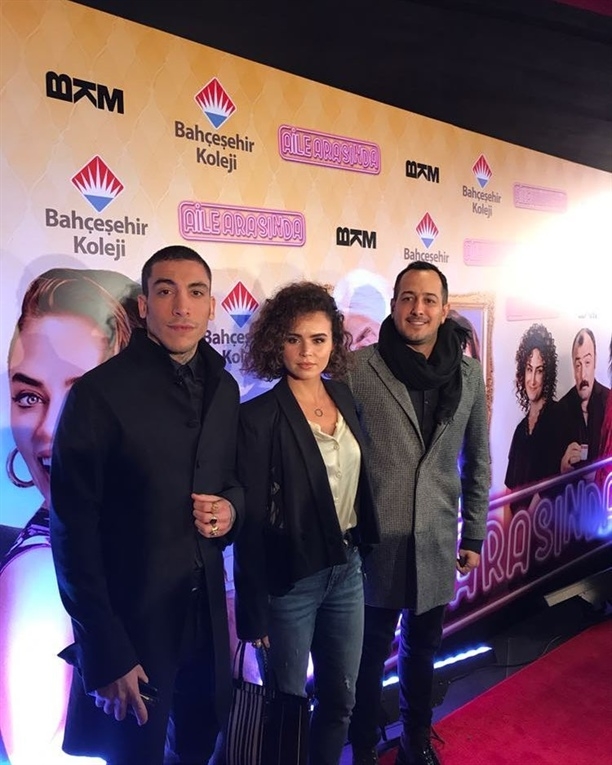 "Aile Arasında"nın galasına ünlü yağmuru! 18