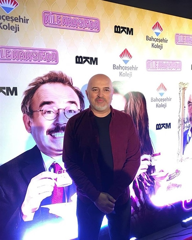"Aile Arasında"nın galasına ünlü yağmuru! 22