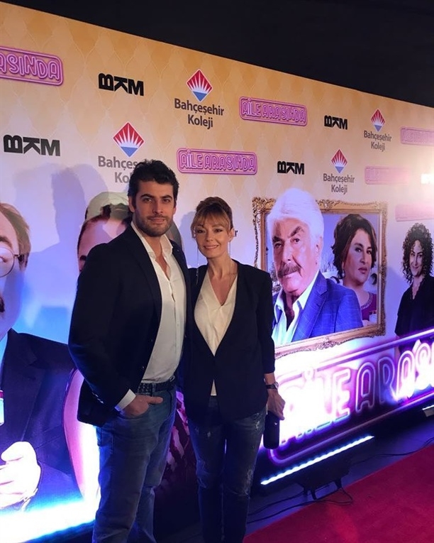 "Aile Arasında"nın galasına ünlü yağmuru! 23