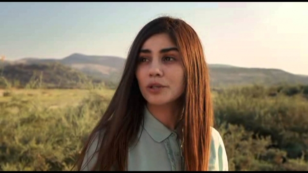 Zeynep Çamcı "Adı Zehra" ile ekranlara dönüyor! 12