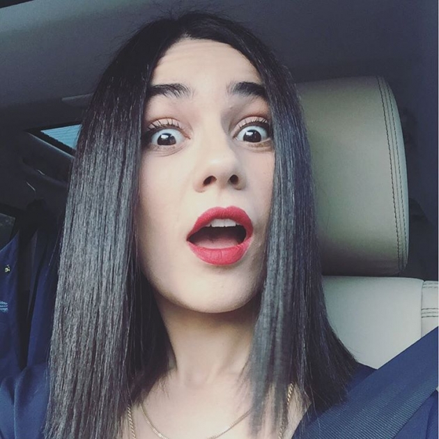 Zeynep Çamcı "Adı Zehra" ile ekranlara dönüyor! 25