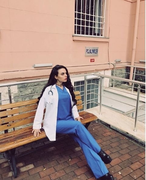 Çapa Tıp’ın gözdesi: Berika Demir 16
