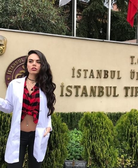 Çapa Tıp’ın gözdesi: Berika Demir 13