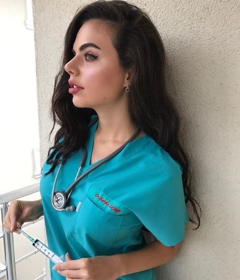 Çapa Tıp’ın gözdesi: Berika Demir 3