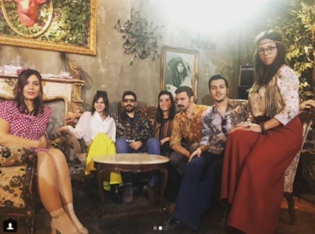 Cem Yılmaz hem sevgilisi hem de eski eşiyle geçmişe gitti! 13