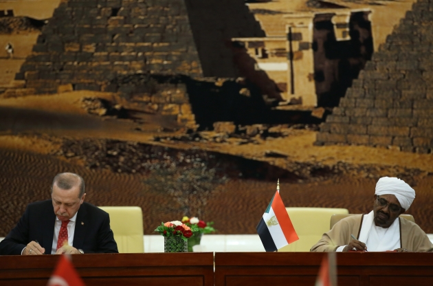 Cumhurbaşkanı Erdoğan Sudan'da... 25