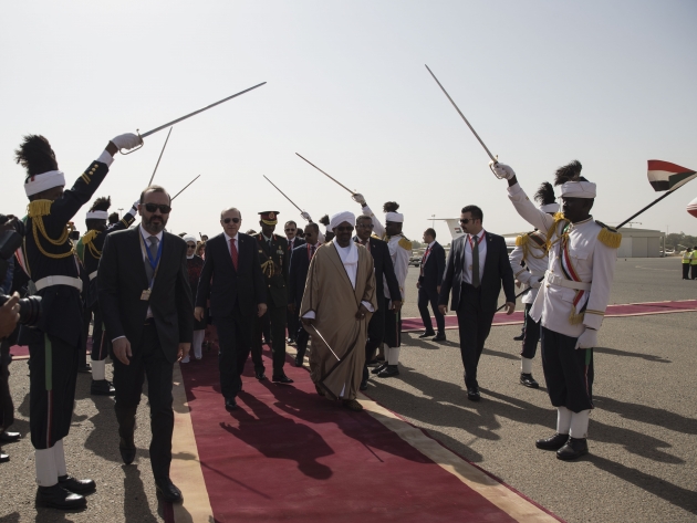 Cumhurbaşkanı Erdoğan Sudan'da... 8
