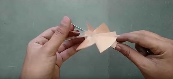 Pet şişeden süpürge yaptılar! 11