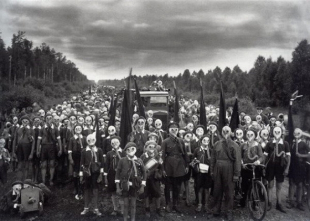 Az bilinen tarihi fotoğraflar ve hikayeleri! 19