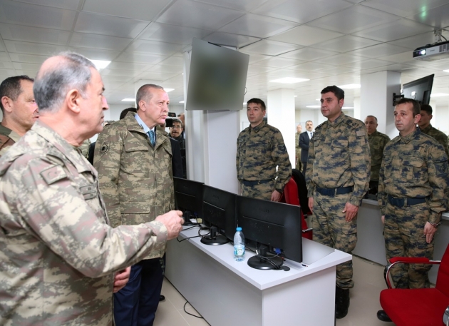 Cumhurbaşkanı Erdoğan'dan Hatay'daki harekat merkezine ziyaret... 7