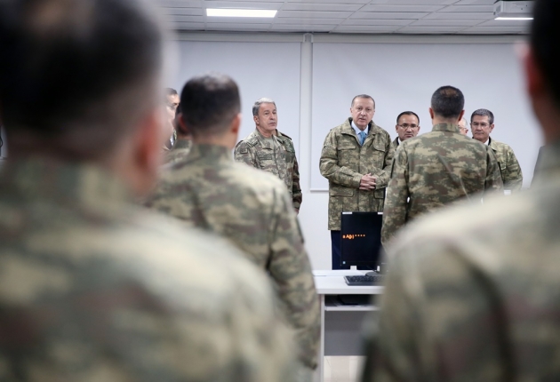 Cumhurbaşkanı Erdoğan'dan Hatay'daki harekat merkezine ziyaret... 10