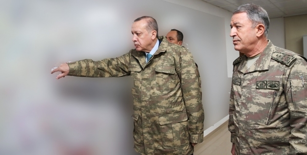 Cumhurbaşkanı Erdoğan'dan Hatay'daki harekat merkezine ziyaret... 3