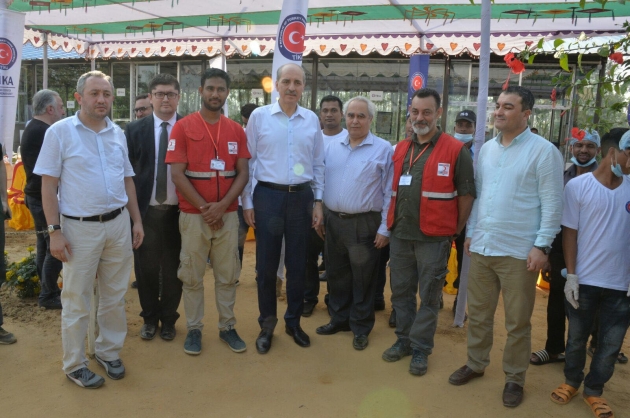 Numan Kurtulmuş mülteci kamplarını ziyaret etti / GALERİ 65