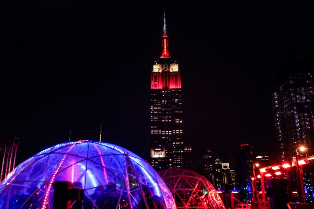 102 katlı Empire State Binası kırmızı beyaz... 5