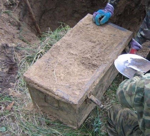 Tabutun içinden çıkanlar dehşete düşürdü! 11