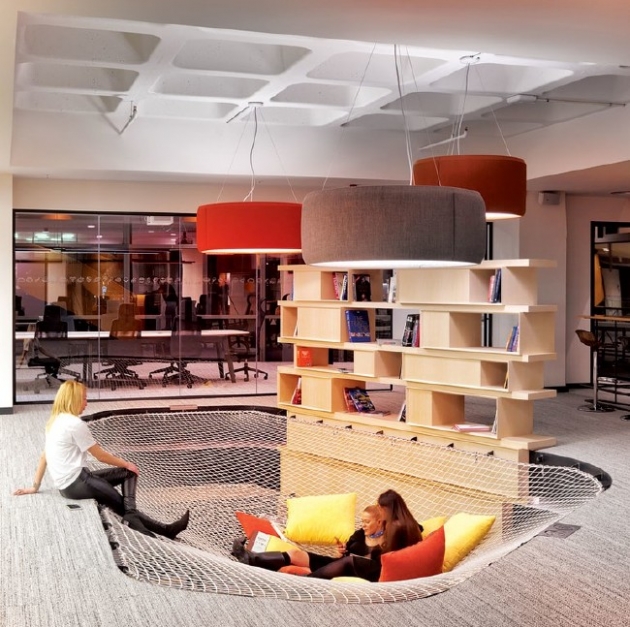 Herkesi imrendirecek bir ofis! Hem de İstanbul'da 4
