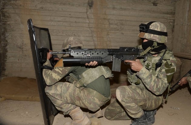 Mehmetçik tünellerde hain avında! 19