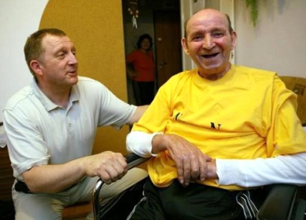 Doğumdan korktu, bebeğini 50 yıl doğurmadı! 9