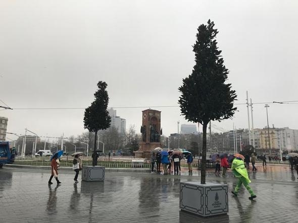 Taksim ve İstiklal Caddesi yeşillendiriliyor... 6
