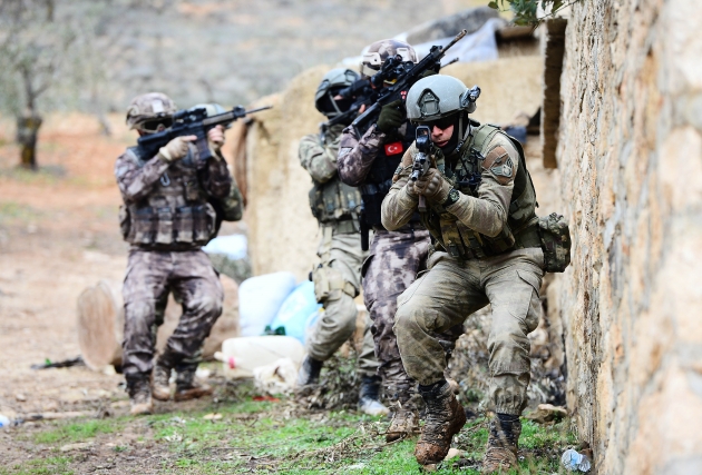 JÖH ve PÖH'ler Afrin'e girdi! 17