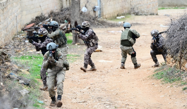 JÖH ve PÖH'ler Afrin'e girdi! 5