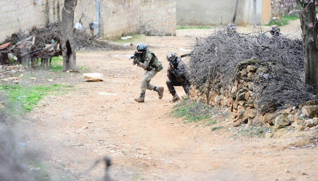 JÖH ve PÖH'ler Afrin'e girdi! 4