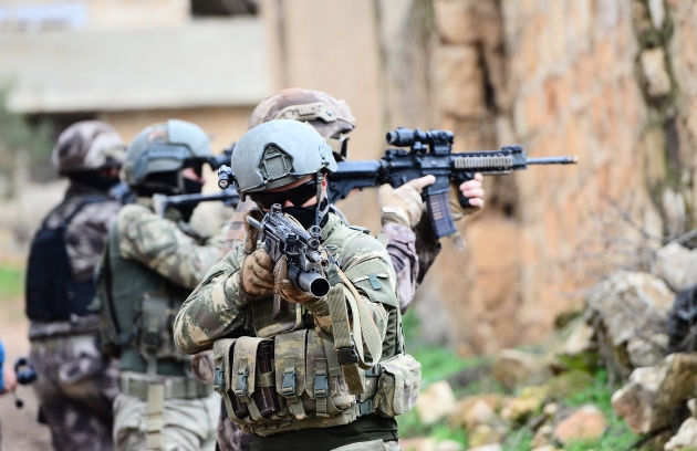 JÖH ve PÖH'ler Afrin'e girdi! 13