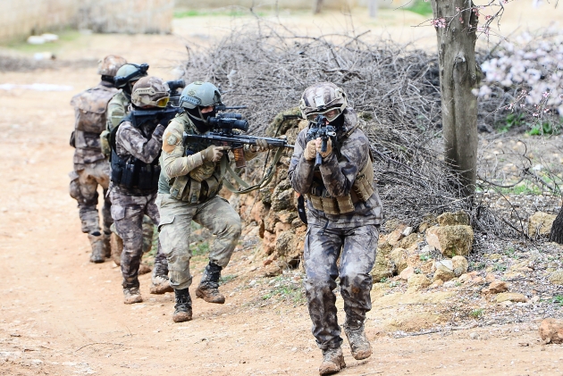 JÖH ve PÖH'ler Afrin'e girdi! 6
