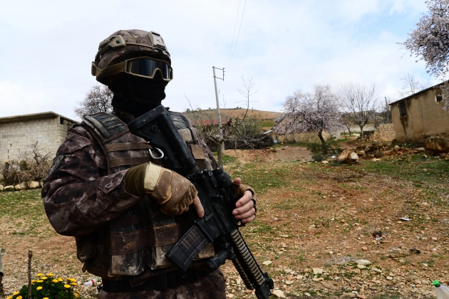 JÖH ve PÖH'ler Afrin'e girdi! 3