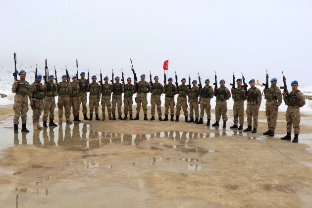 Teröristlerin "girilemez" dediği Kato çelik miğfer oldu! 3