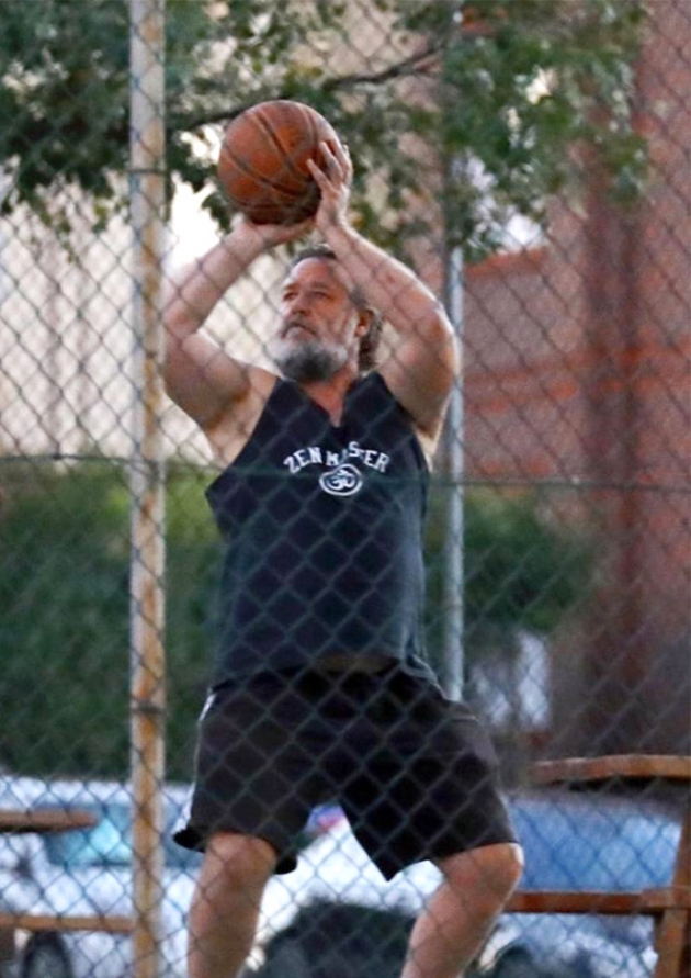 Russell Crowe'un son hali görenleri şaşırttı! 4