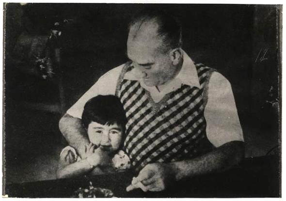 İşte Ulu Önder Atatürk'ün çocuk sevgisi! 2