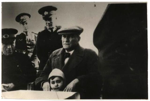 İşte Ulu Önder Atatürk'ün çocuk sevgisi! 10