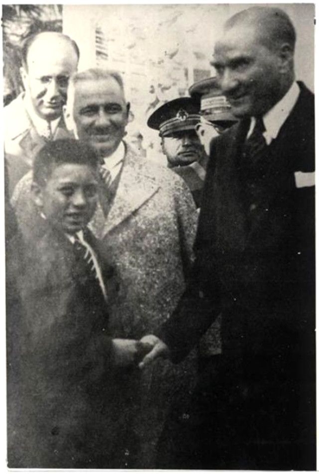 İşte Ulu Önder Atatürk'ün çocuk sevgisi! 5